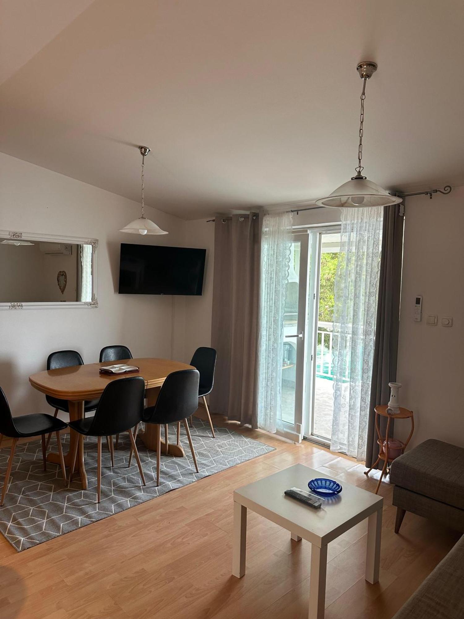 Apartman Bebic クレック エクステリア 写真